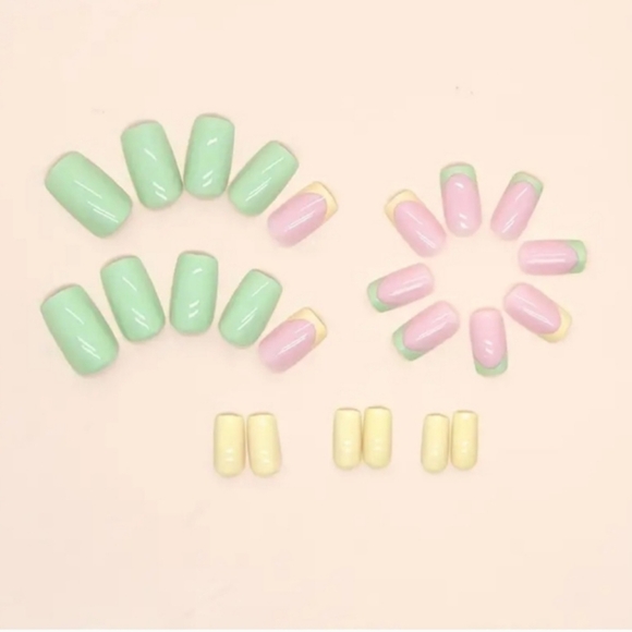 Womens Spring / Summer Press On Nails - Picture 2 of 3